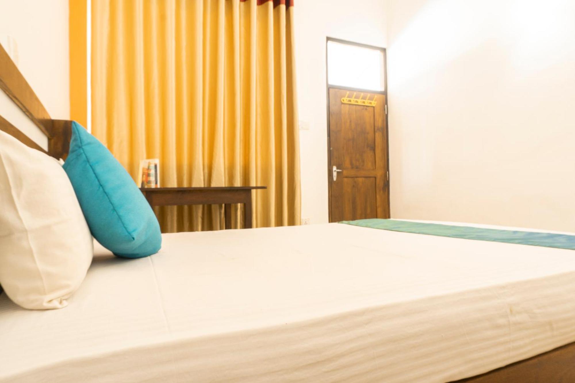 Blumarine Guest House Negombo Exterior foto