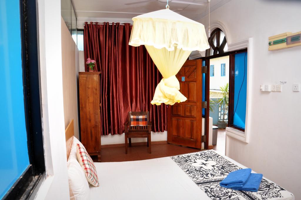 Blumarine Guest House Negombo Exterior foto